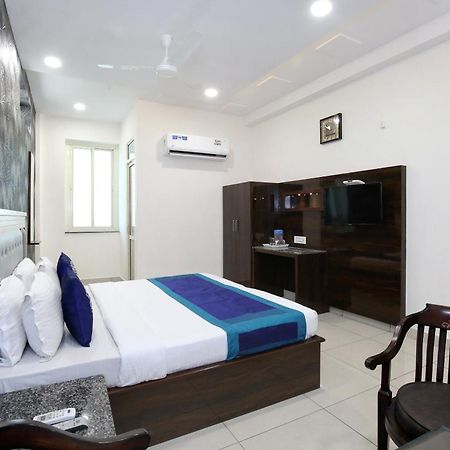 Oyo Hotel Obr Inn Ludhiana Ngoại thất bức ảnh